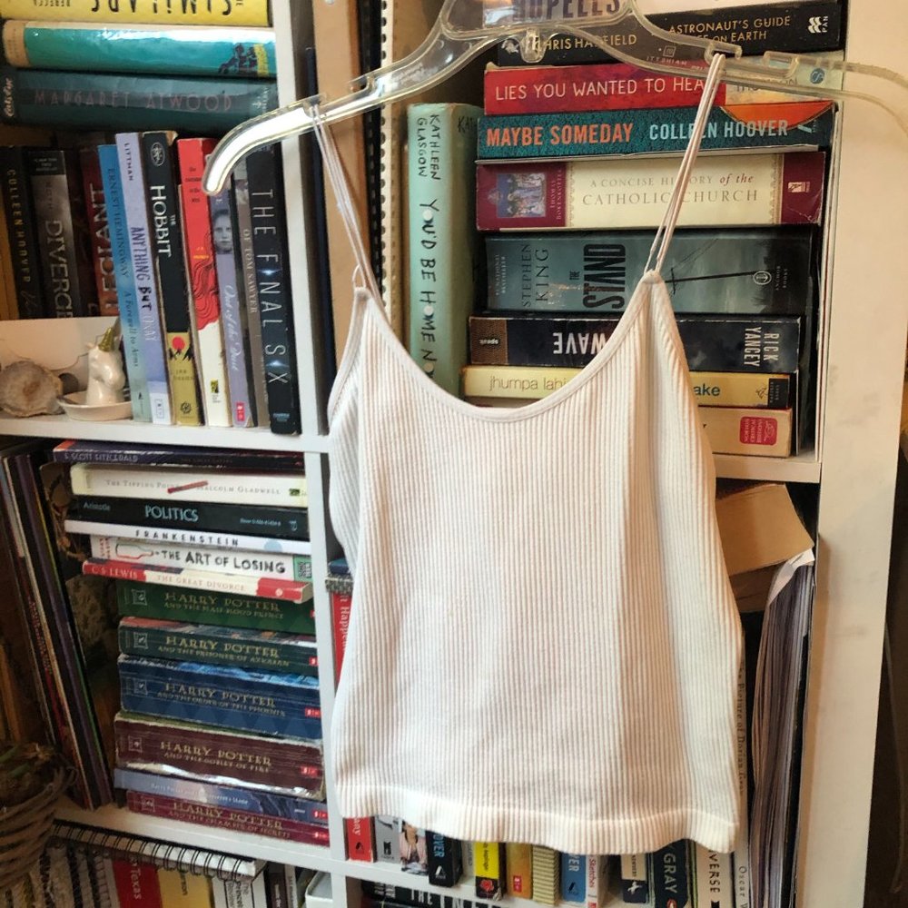 White Tank - Picture 5 of 5